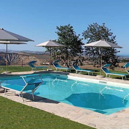 Agriturismo Isola Dei Calanchi - Guest House Atri Exterior photo